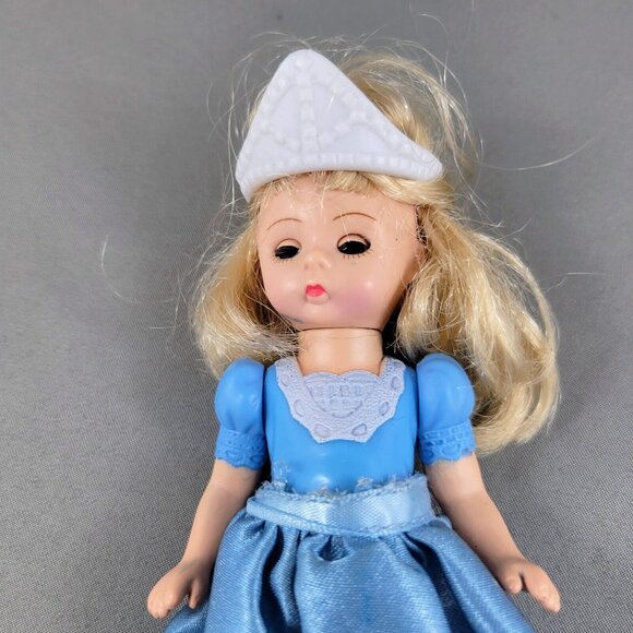 Doll Lot Cinderella Madame Alexander 2010 McDonald’s Mermaid Long Hair Dolls Toy - Picture 15 of 16